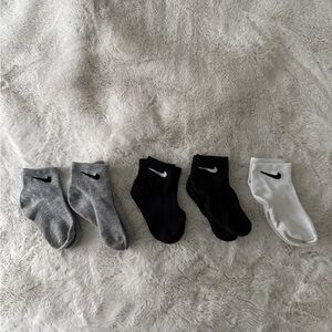 Kids Nike socks set